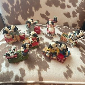 7 piece Enesco Mary Moo Moo Coca Cola Collectibles